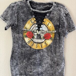 Gray Guns N' Roses Graphic Tee